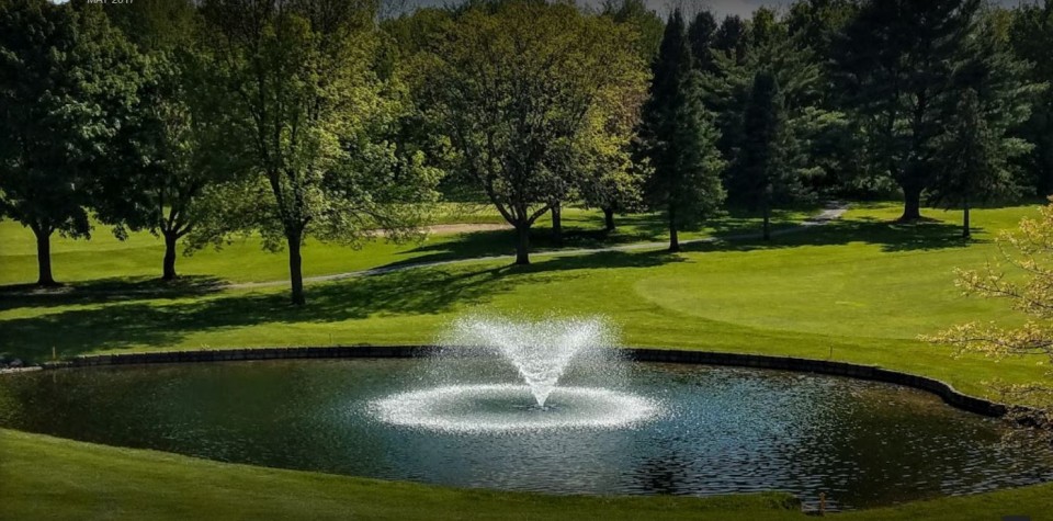 Stoughton Country Club
